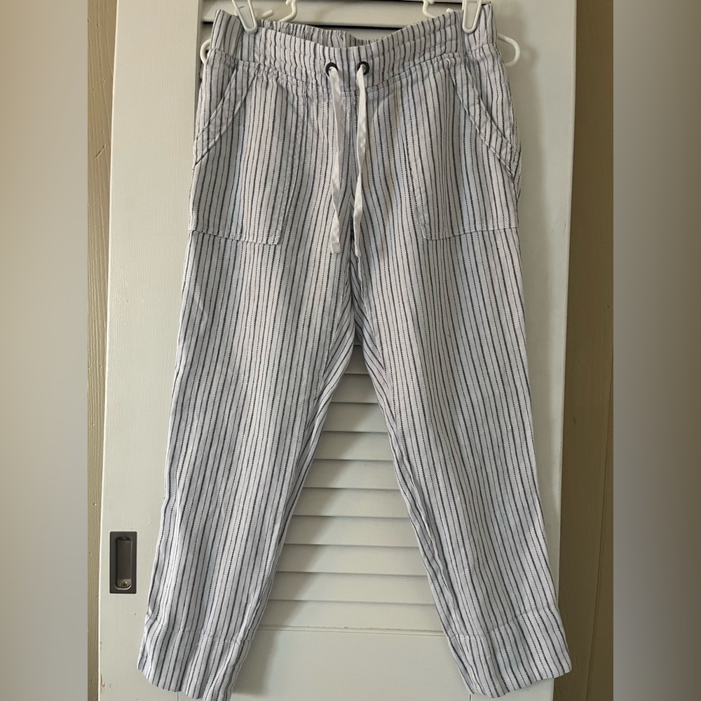 Athleta Bali 100% Linen Ankle Pants - Picture 3 of 9